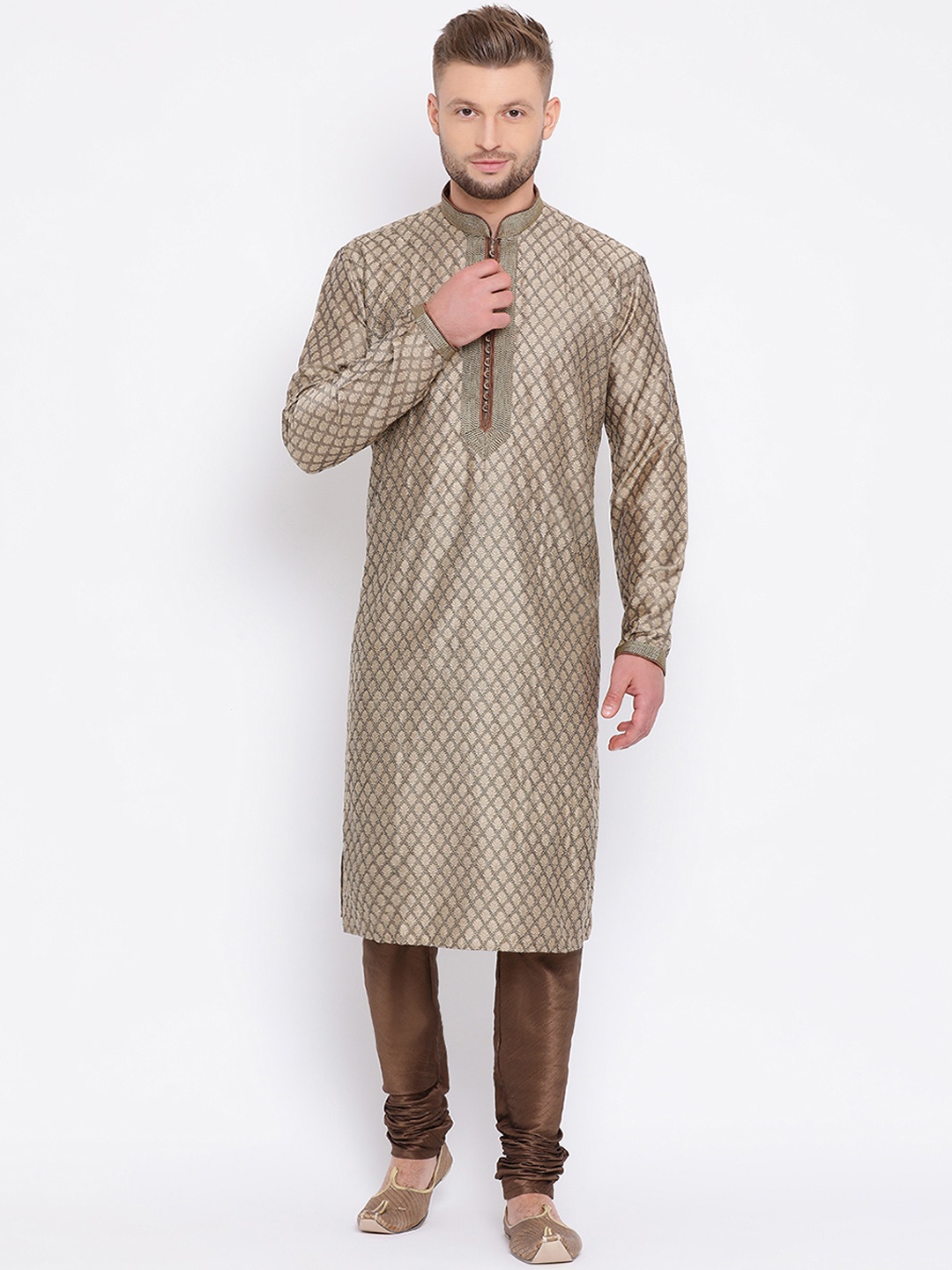 

Sanwara Men Brown Printed Handloom Straight Kurta