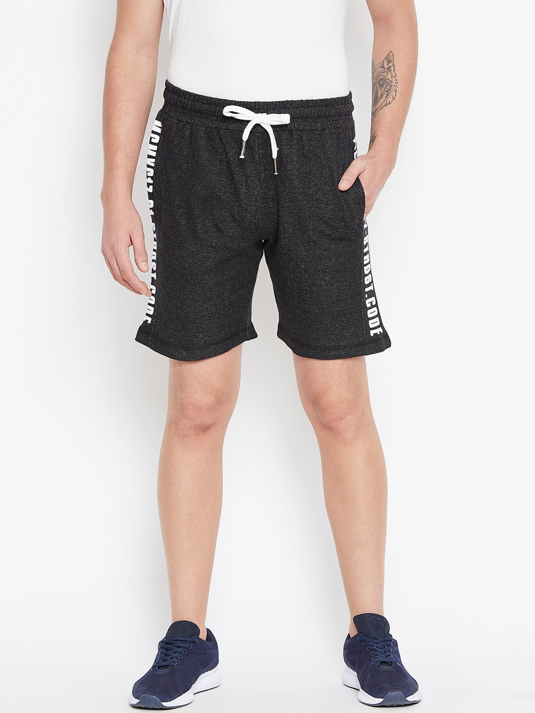 

Duke Men Black Solid Regular Fit Regular Shorts