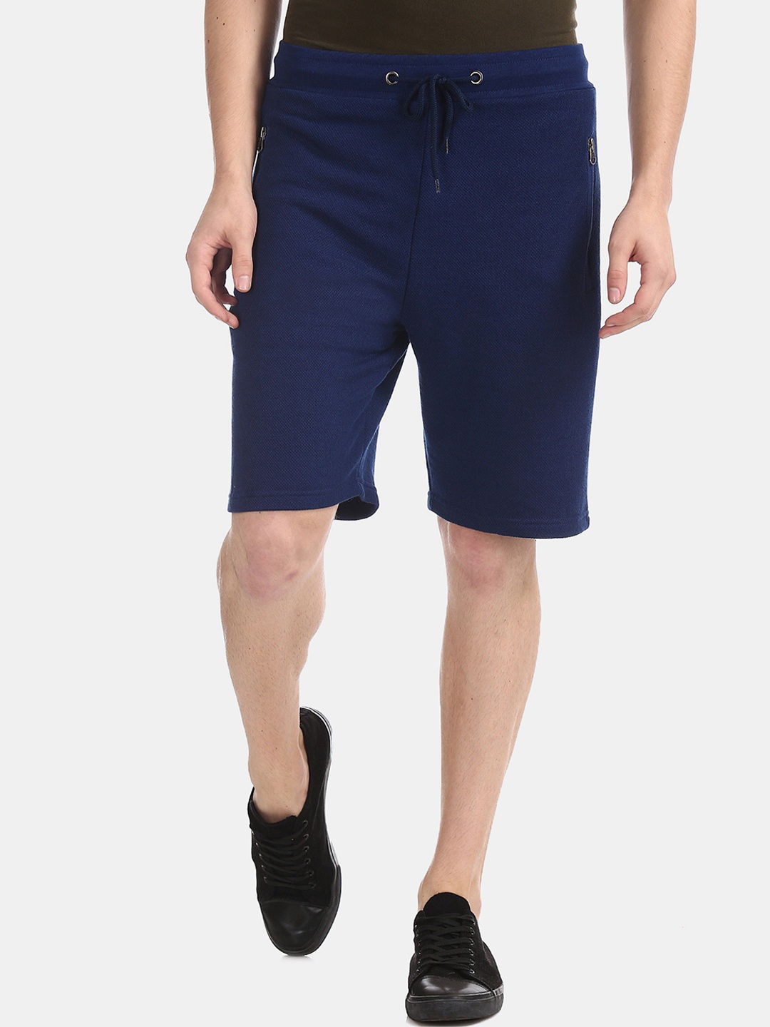 

Colt Men Blue Solid Regular Fit Regular Shorts