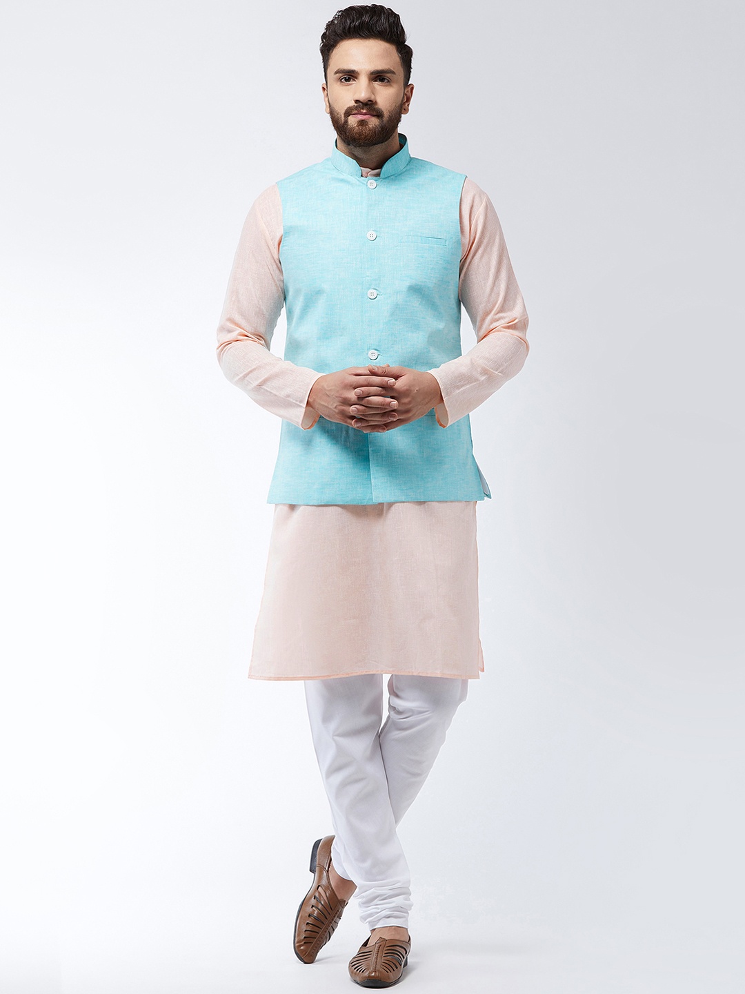 

SOJANYA Men Peach-Coloured & White Solid Kurta And Churidar With Nehru Jacket