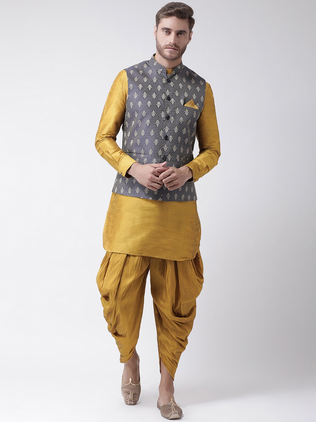 

DEYANN Men Gold-Coloured & Navy Blue Solid Kurta with Dhoti Pants & Nehru Jacket