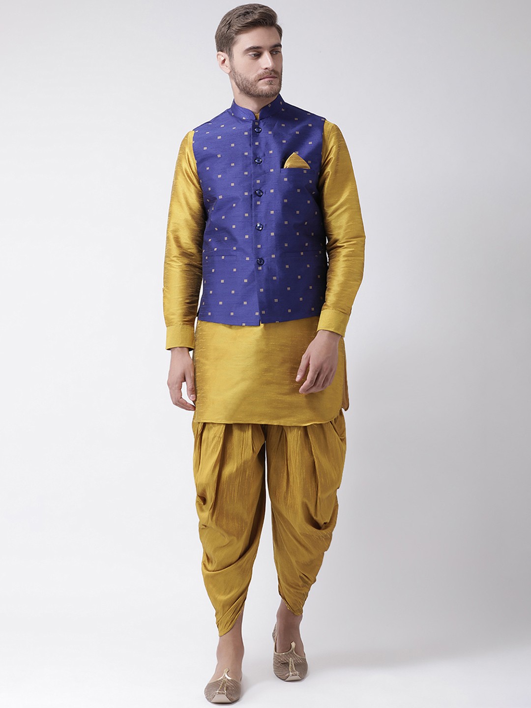 

DEYANN Men Gold-Toned & Blue Solid Kurta with Dhoti Pants & Nehru Jacket