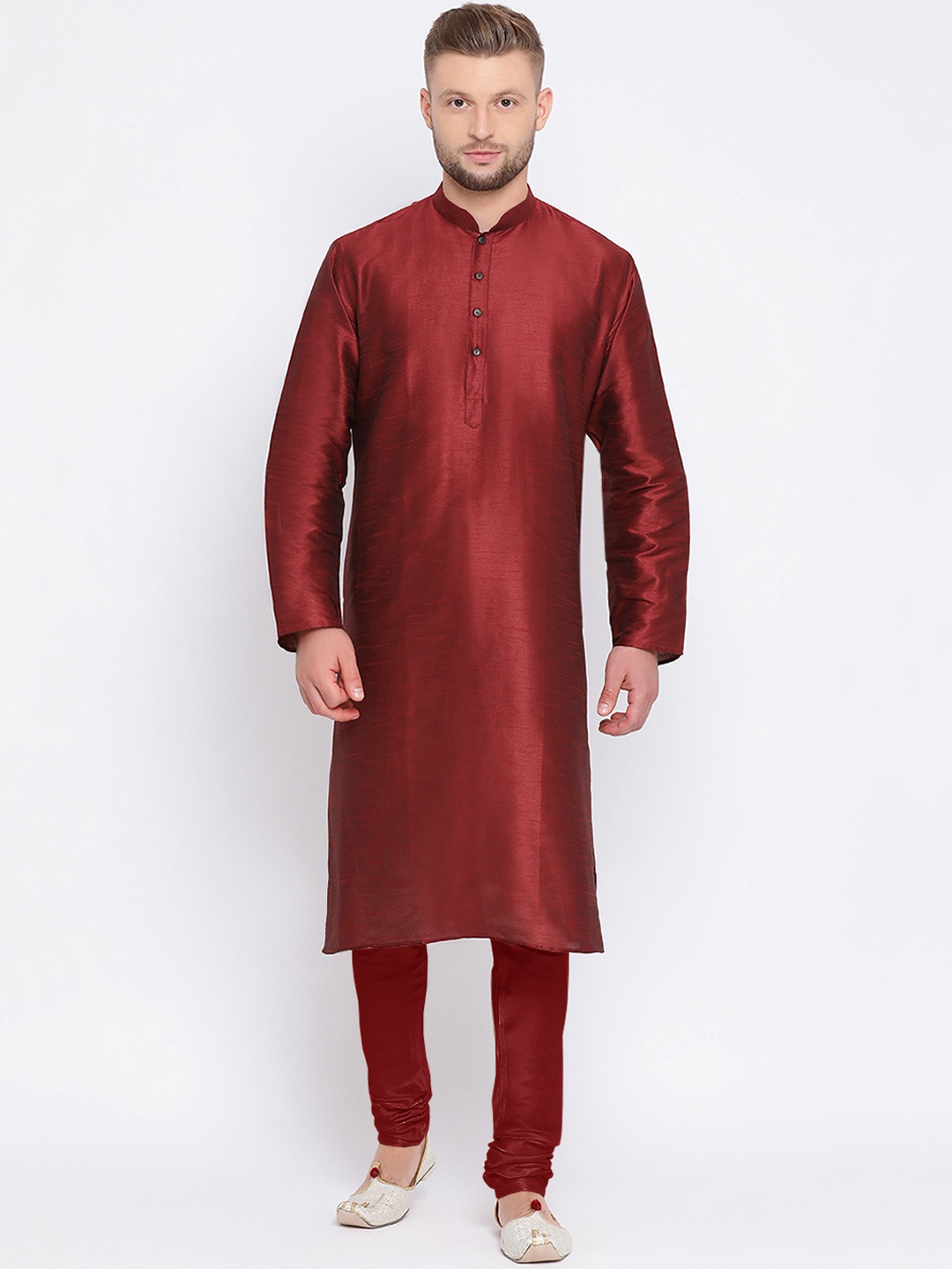 

Sanwara Men Maroon Solid Handloom Straight Kurta