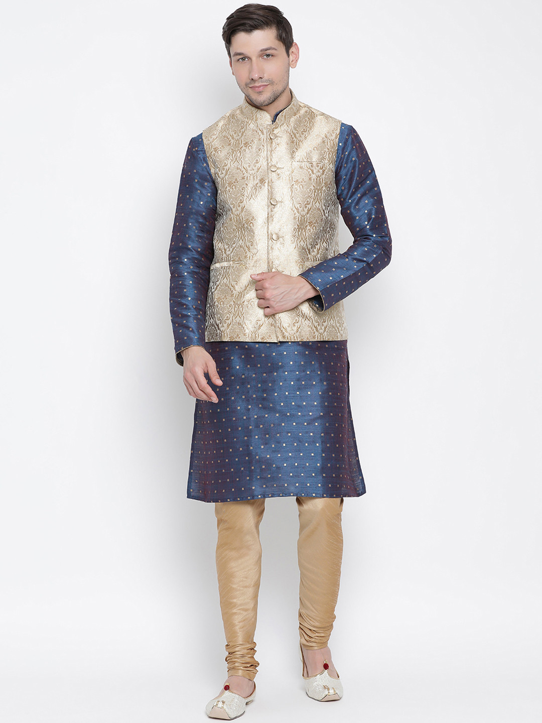 

VASTRAMAY Men Blue & Beige Self Design Jacquard Weave Kurta Set