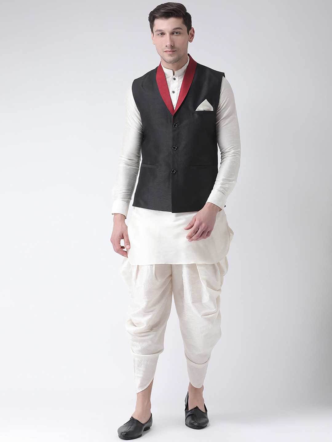 

DEYANN Men Off-White Solid Kurta Set