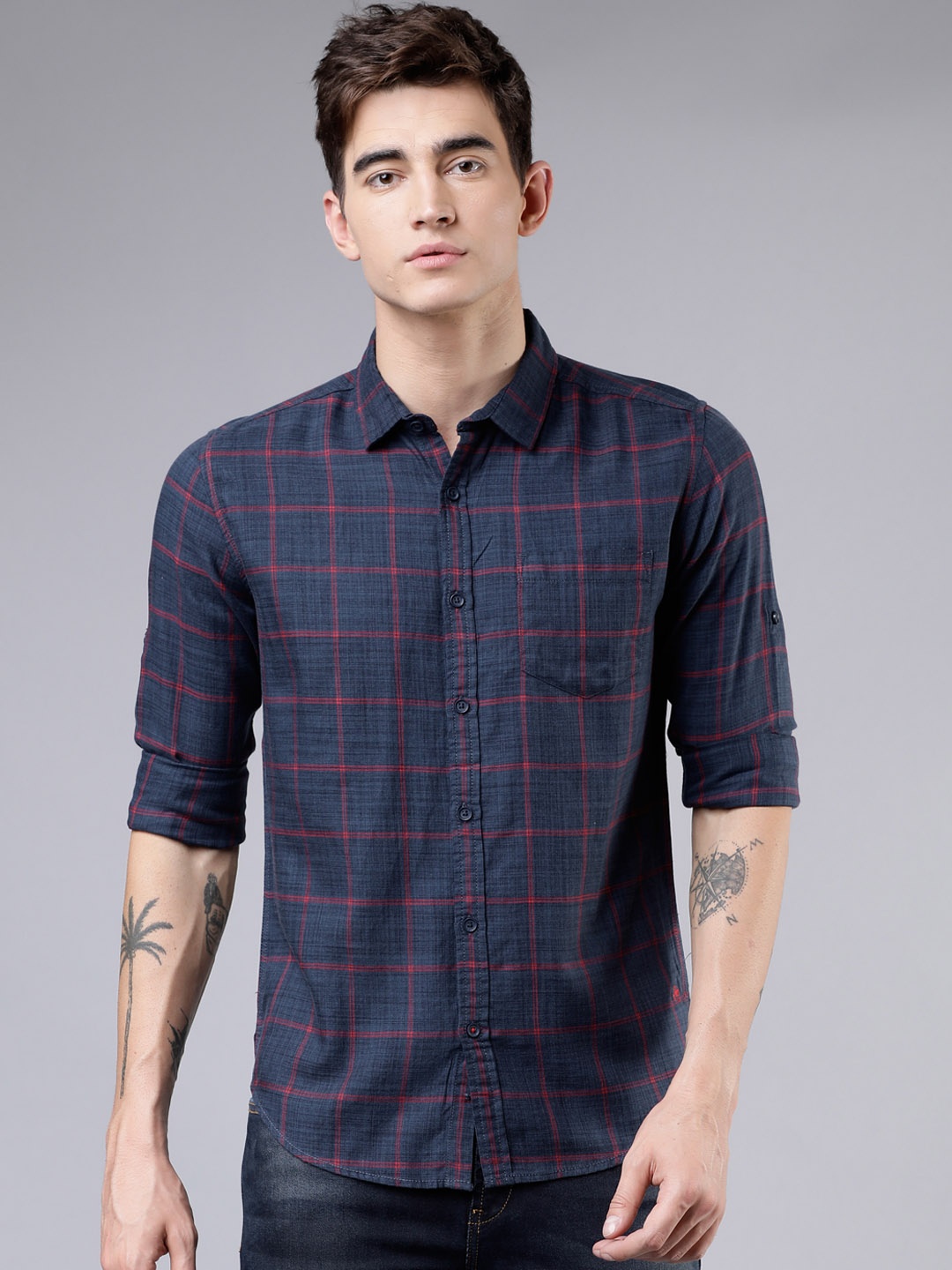 

LOCOMOTIVE Men Blue & Red Slim Fit Checked Casual Shirt
