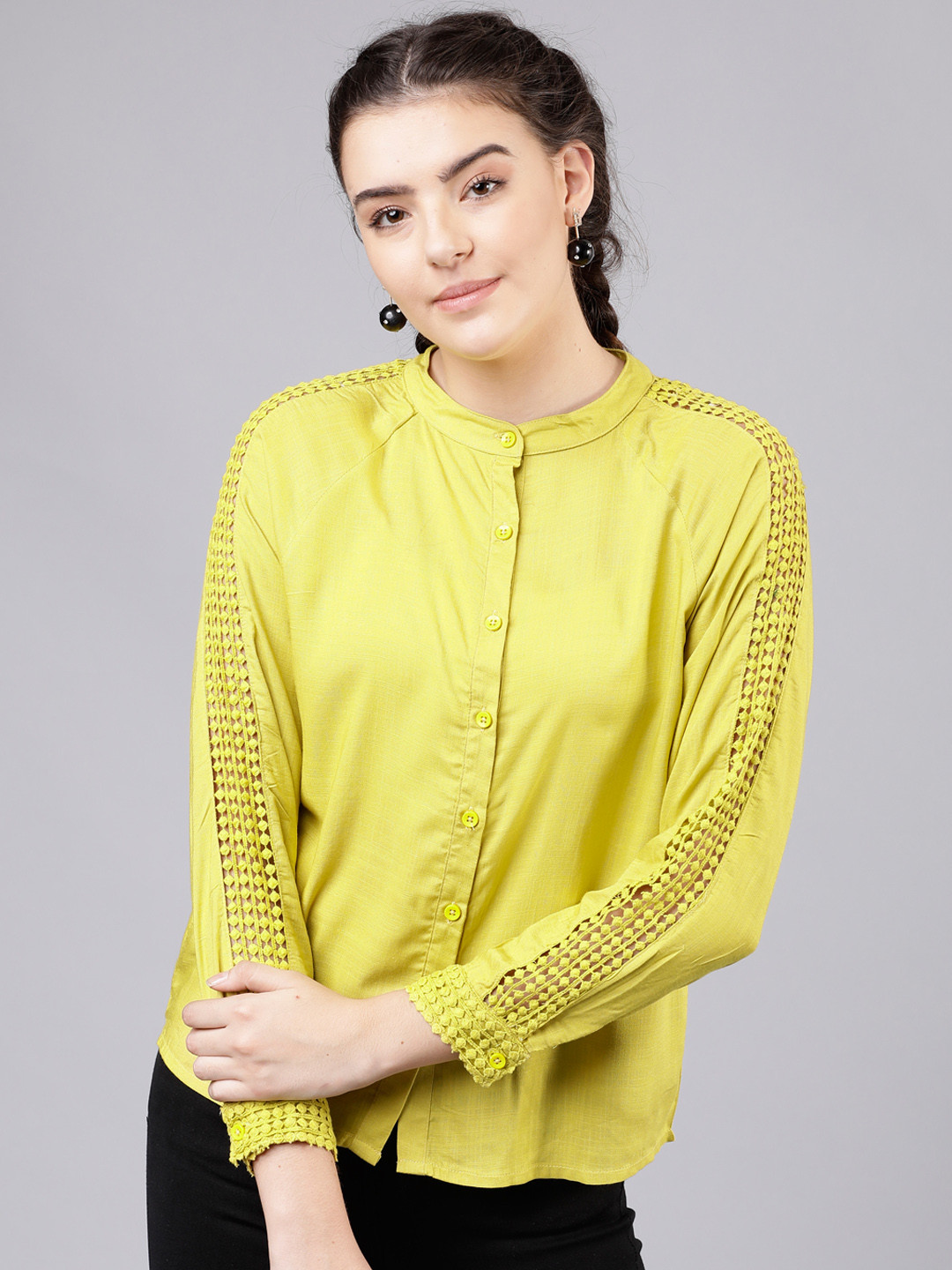 

Tokyo Talkies Women Green Regular Fit Solid Casual Shirt
