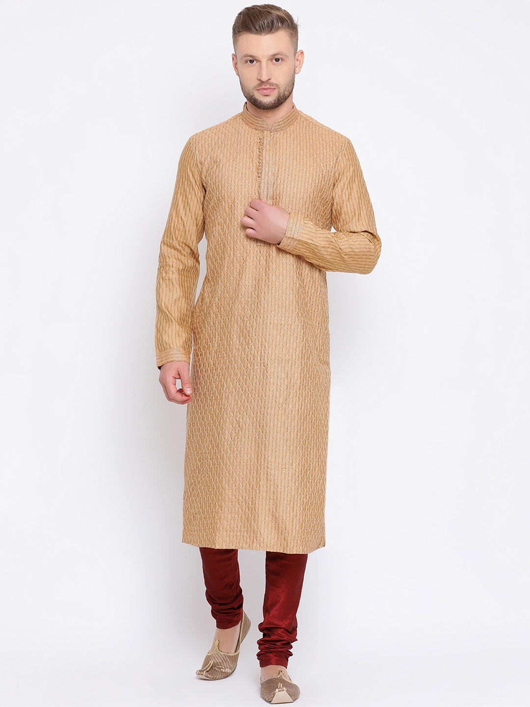 

Sanwara Men Gold-Toned & Maroon Self Design Kurta with Churidar
