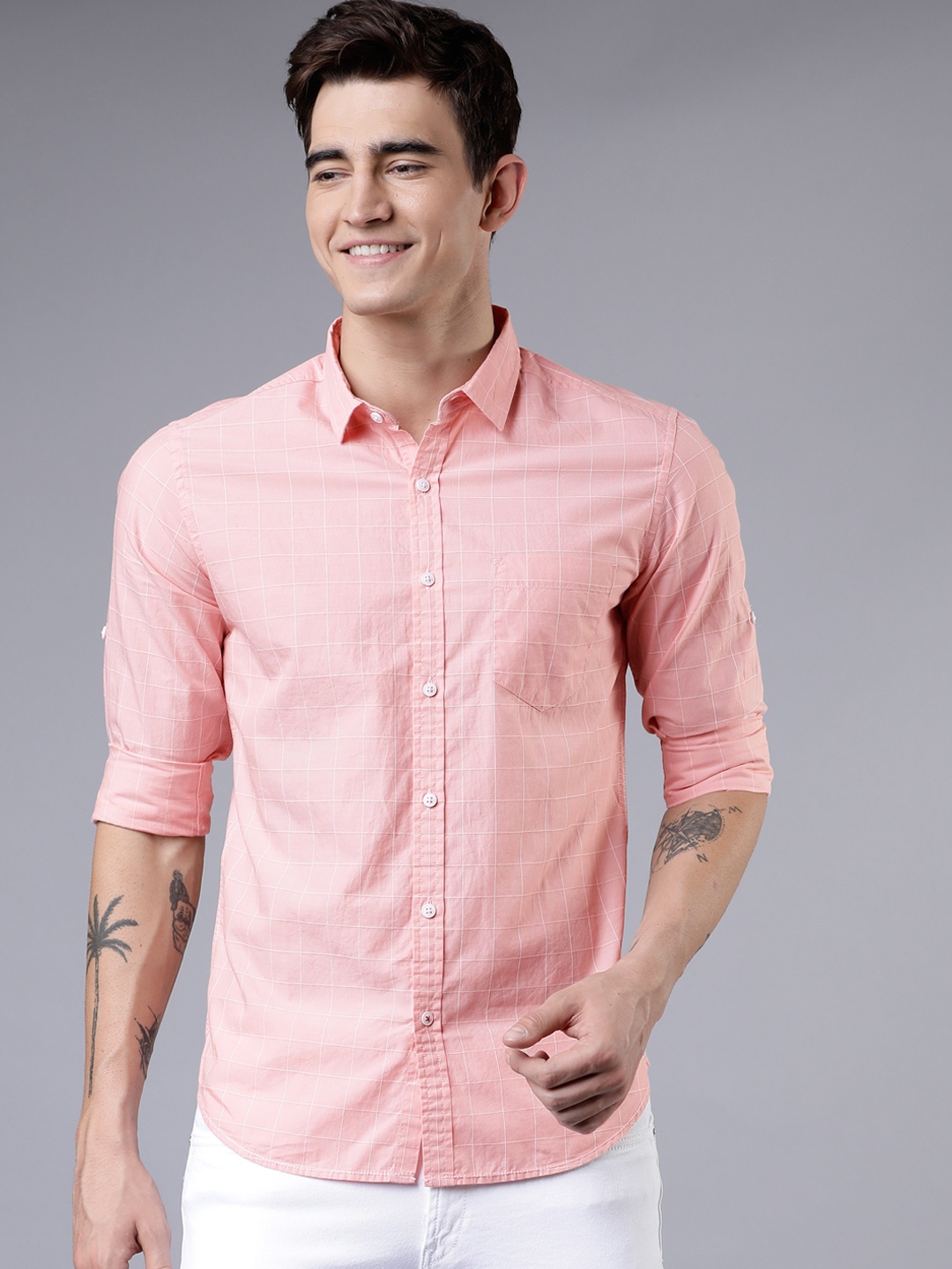 LOCOMOTIVE Men Coral & White Slim Fit Checked Casual Shirt