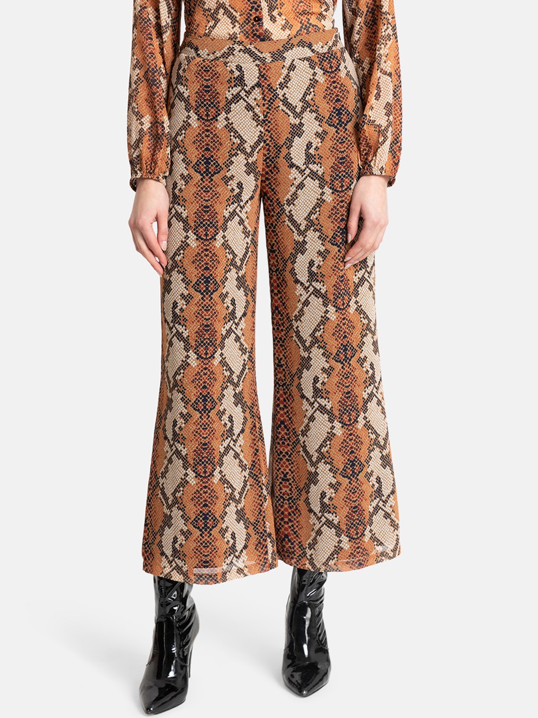 

Kazo Women Brown & White Printed Flared Palazzos