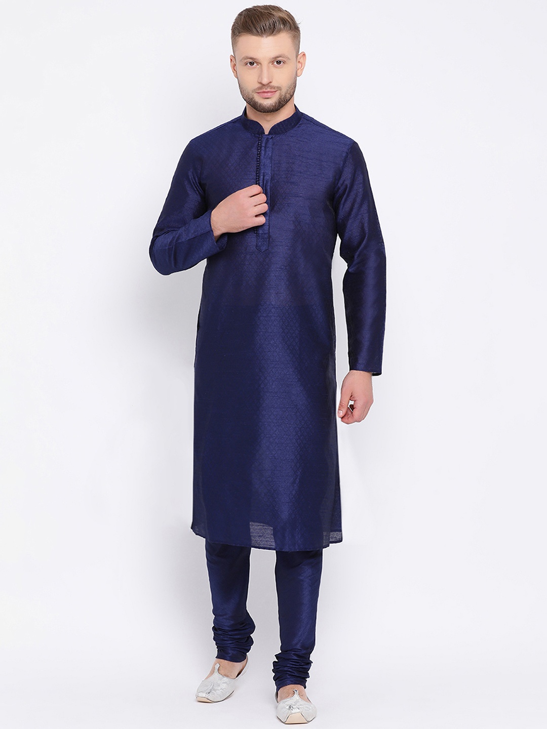 

Sanwara Men Navy Blue Woven Design Straight Handloom Kurta