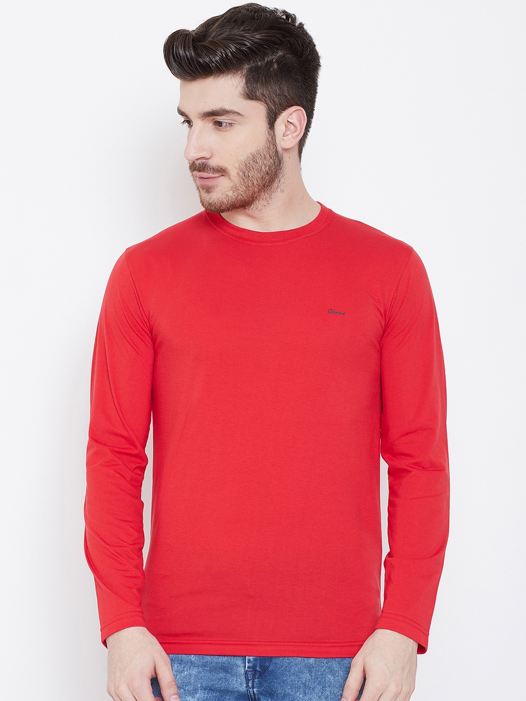 

Okane Men Red Solid Round Neck T-shirt