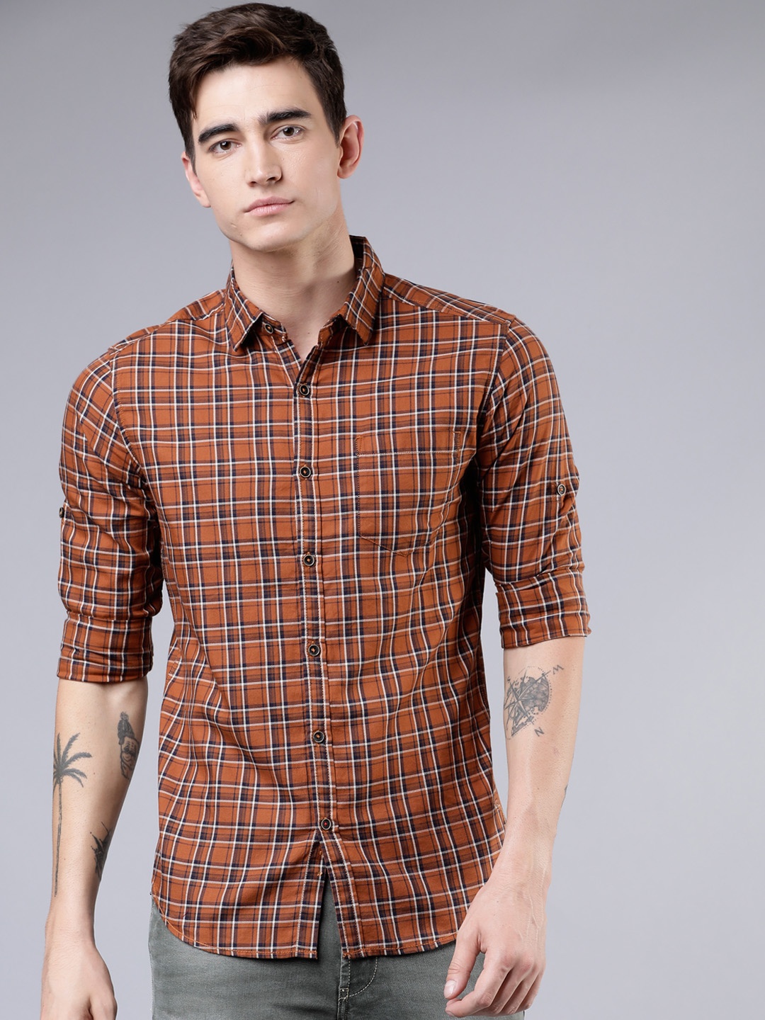 

LOCOMOTIVE Men Brown & Off-White Slim Fit Checked Casual Shirt