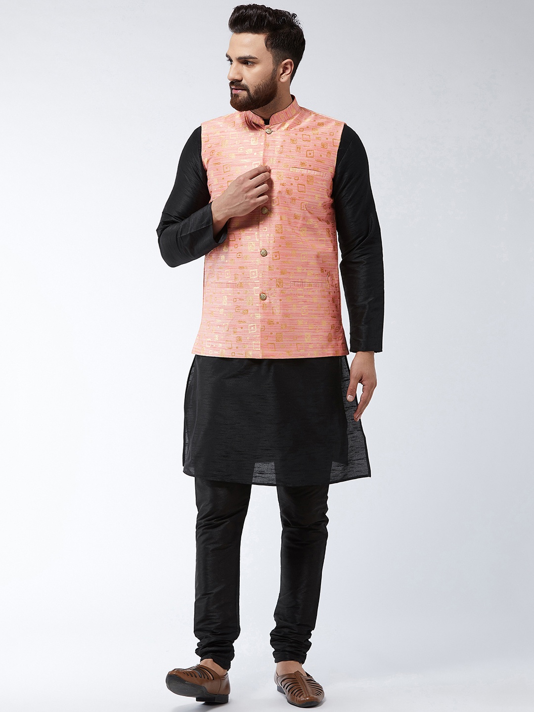 

SOJANYA Men Black & Peach-Coloured Printed Kurta with Churidar & Nehru Jacket