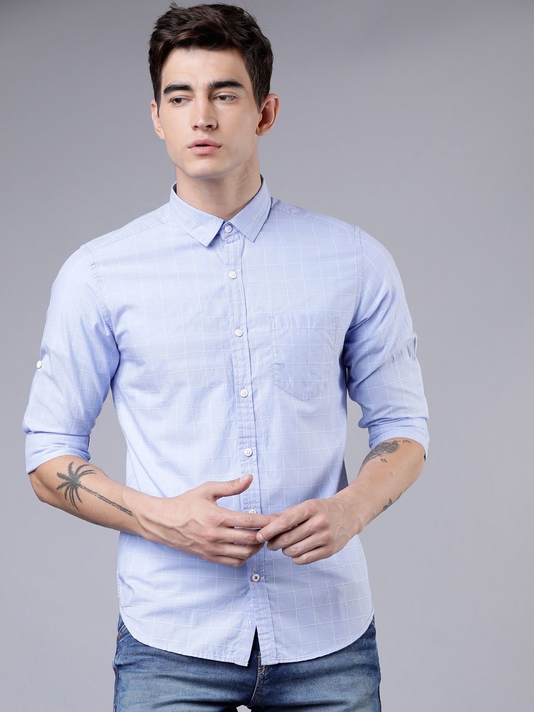 

LOCOMOTIVE Men Blue & White Slim Fit Checked Casual Shirt