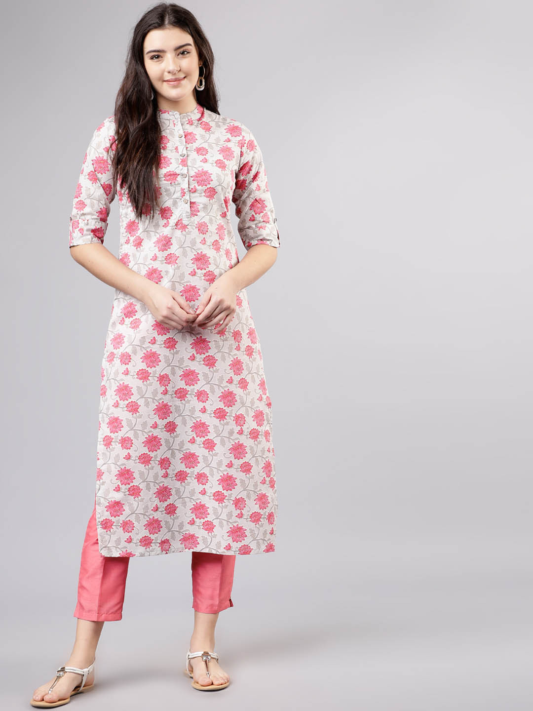 

Vishudh Women Grey & Pink Floral Printed Straight Kurta