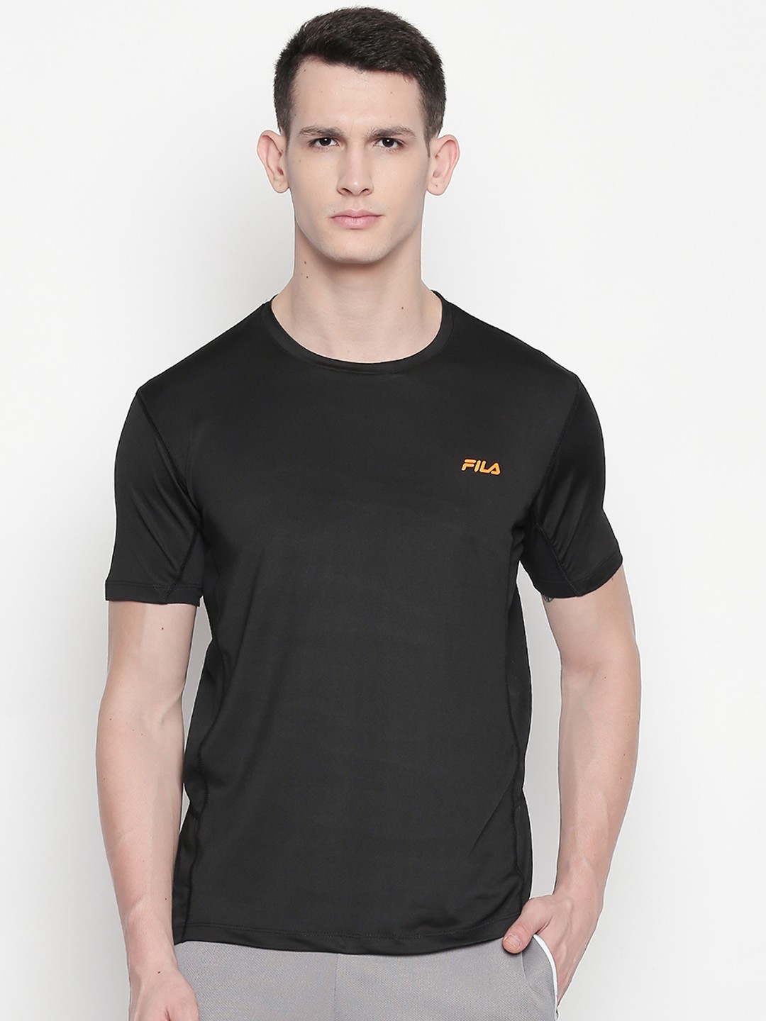 

FILA Men Black Solid Round Neck T-shirt