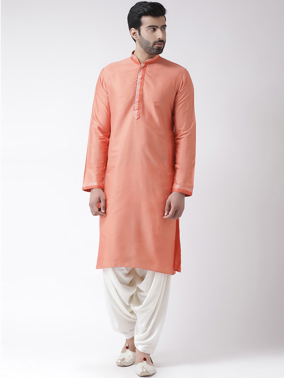 

KISAH Men Coral Orange Solid Straight Kurta