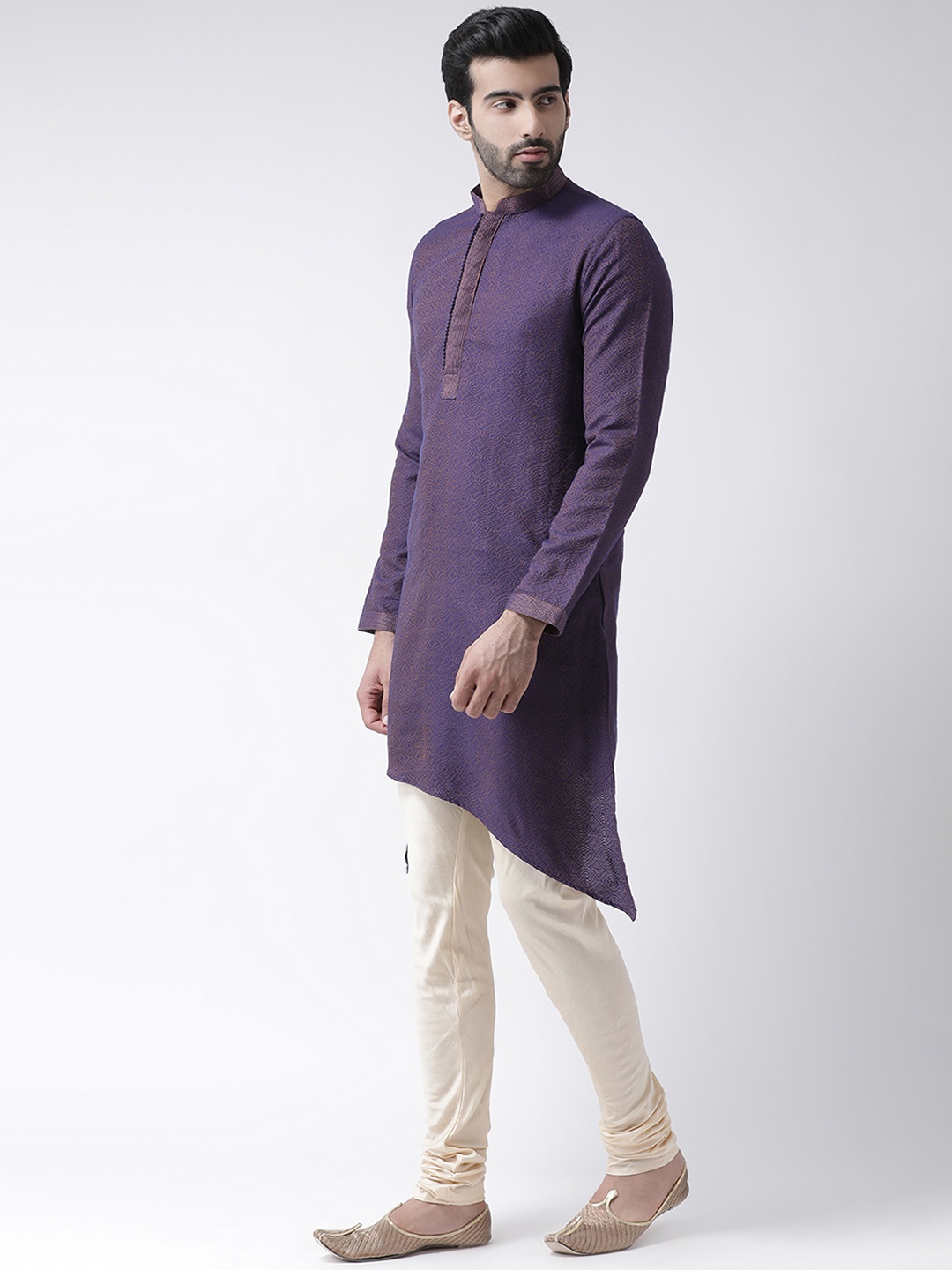 

KISAH Men Purple Embroidered Straight Kurta