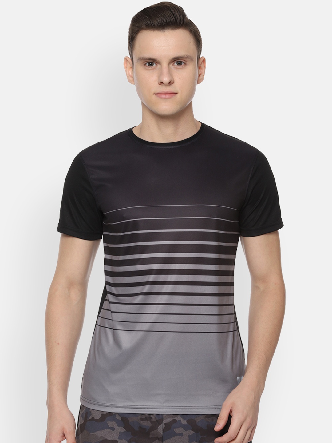 

People Men Black Striped Round Neck T-shirt