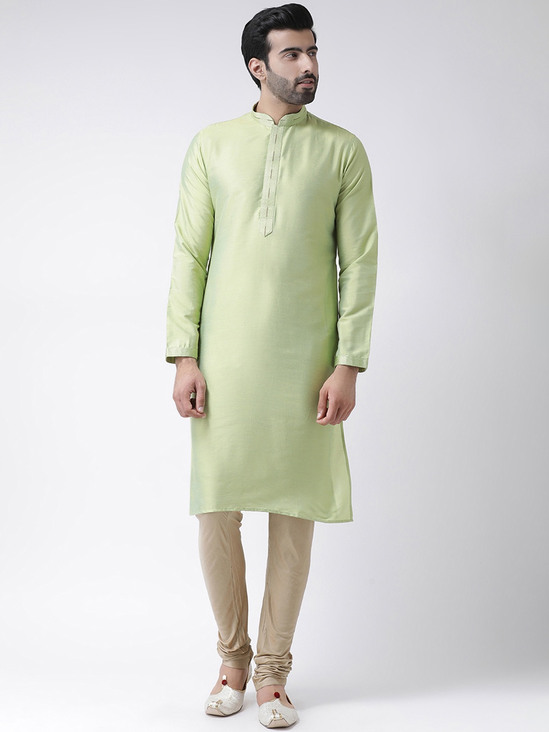 

KISAH Men Green Solid Straight Kurta