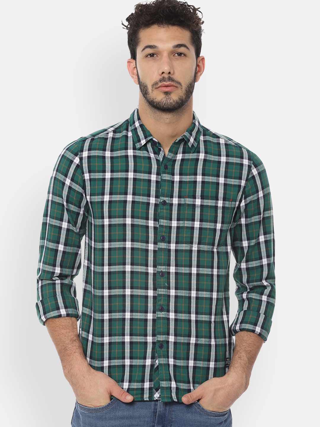 

People Men Green Regular Fit Checked Casual Shirt