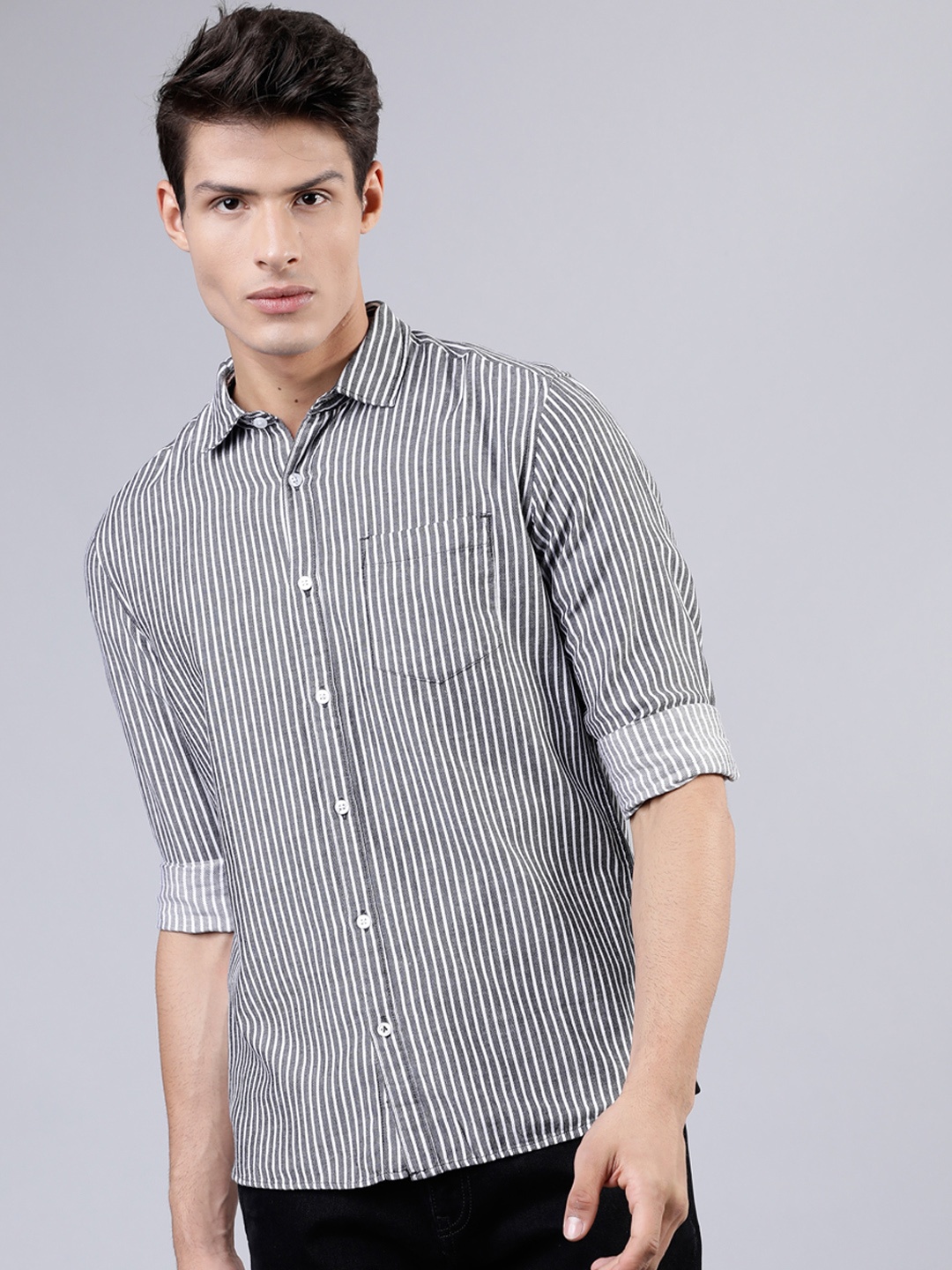 HIGHLANDER Men Grey & White Slim Fit Striped Casual Shirt