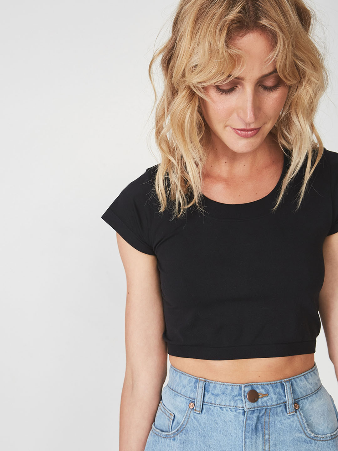 

COTTON ON Women Black Solid Crop Top