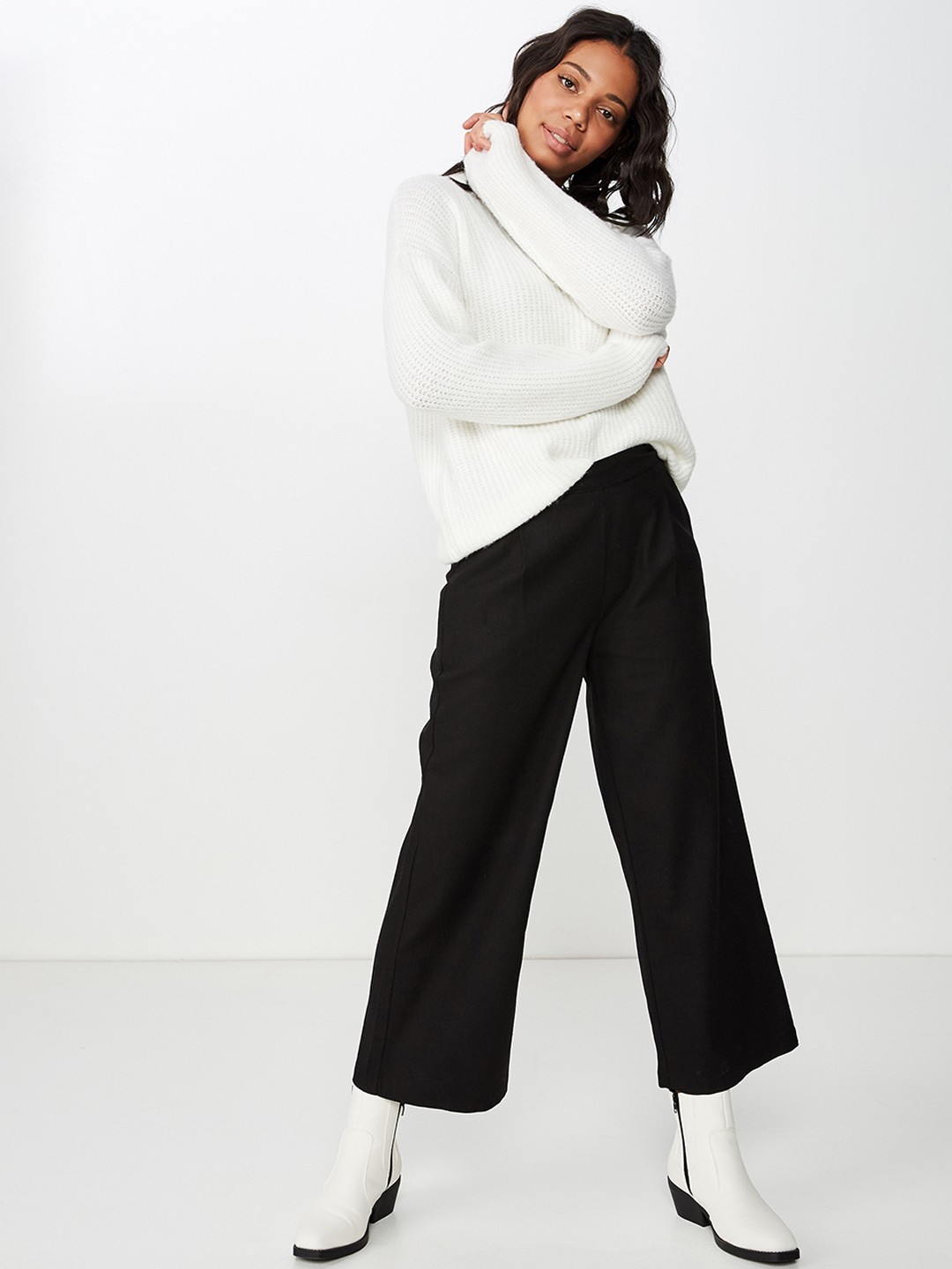 

COTTON ON Women Black Regular Fit Solid Parallel Trousers
