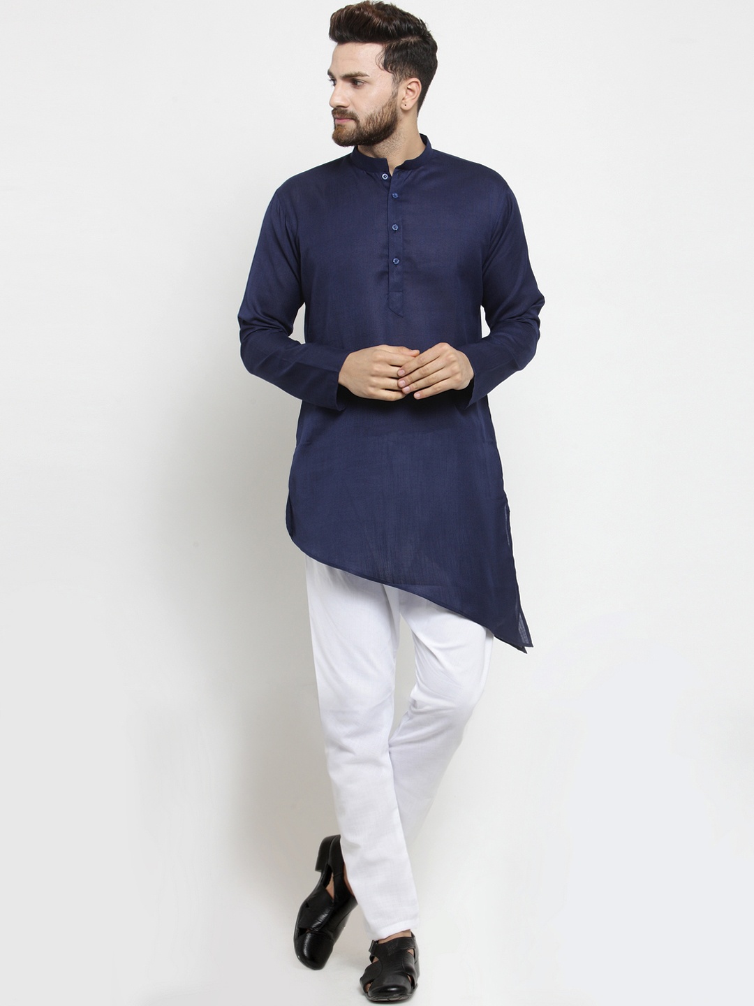 

TREEMODA Men Blue & White Solid Kurta with Pyjamas