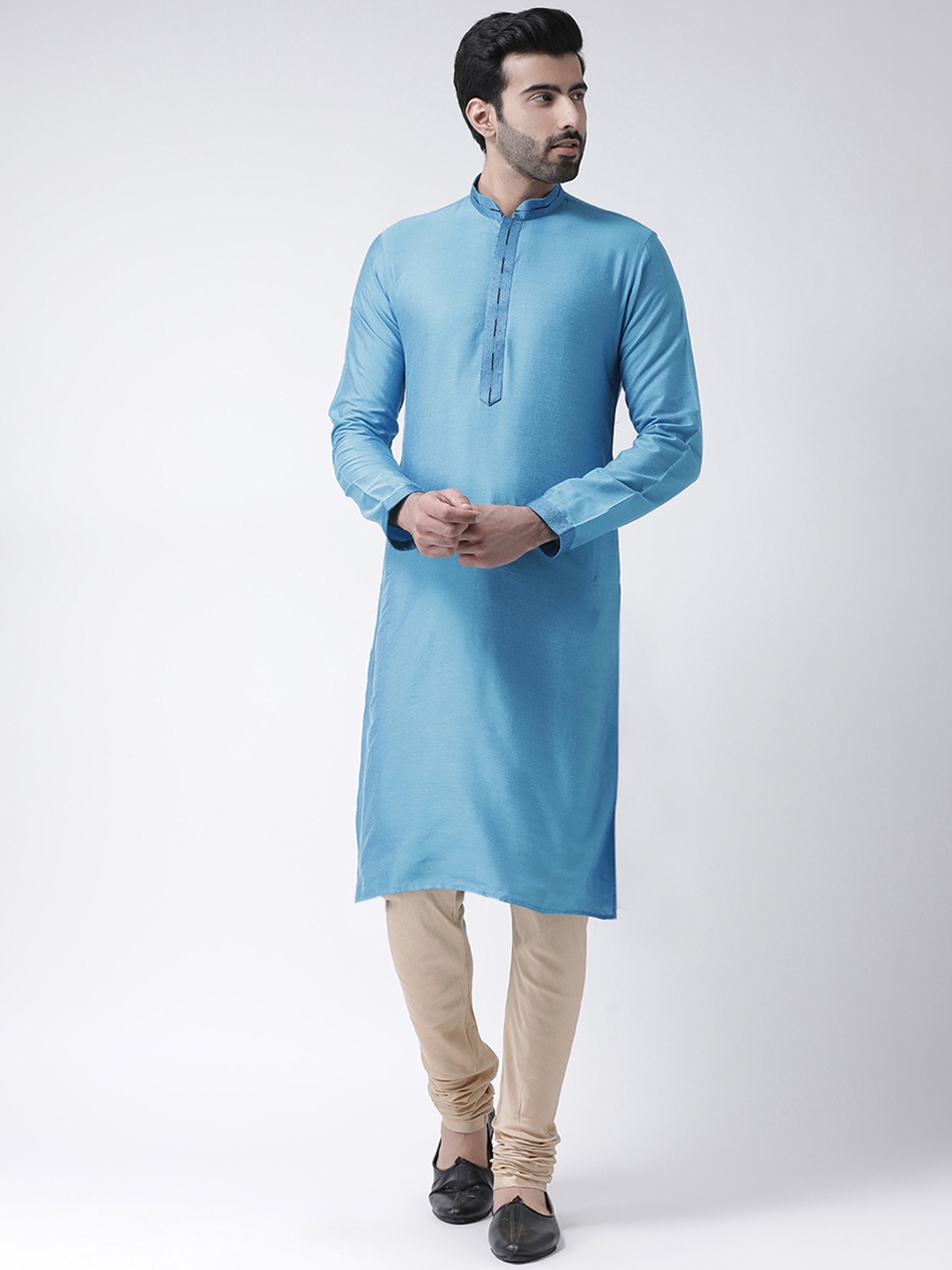 

KISAH Men Blue & Cream-Coloured Solid Kurta with Churidar