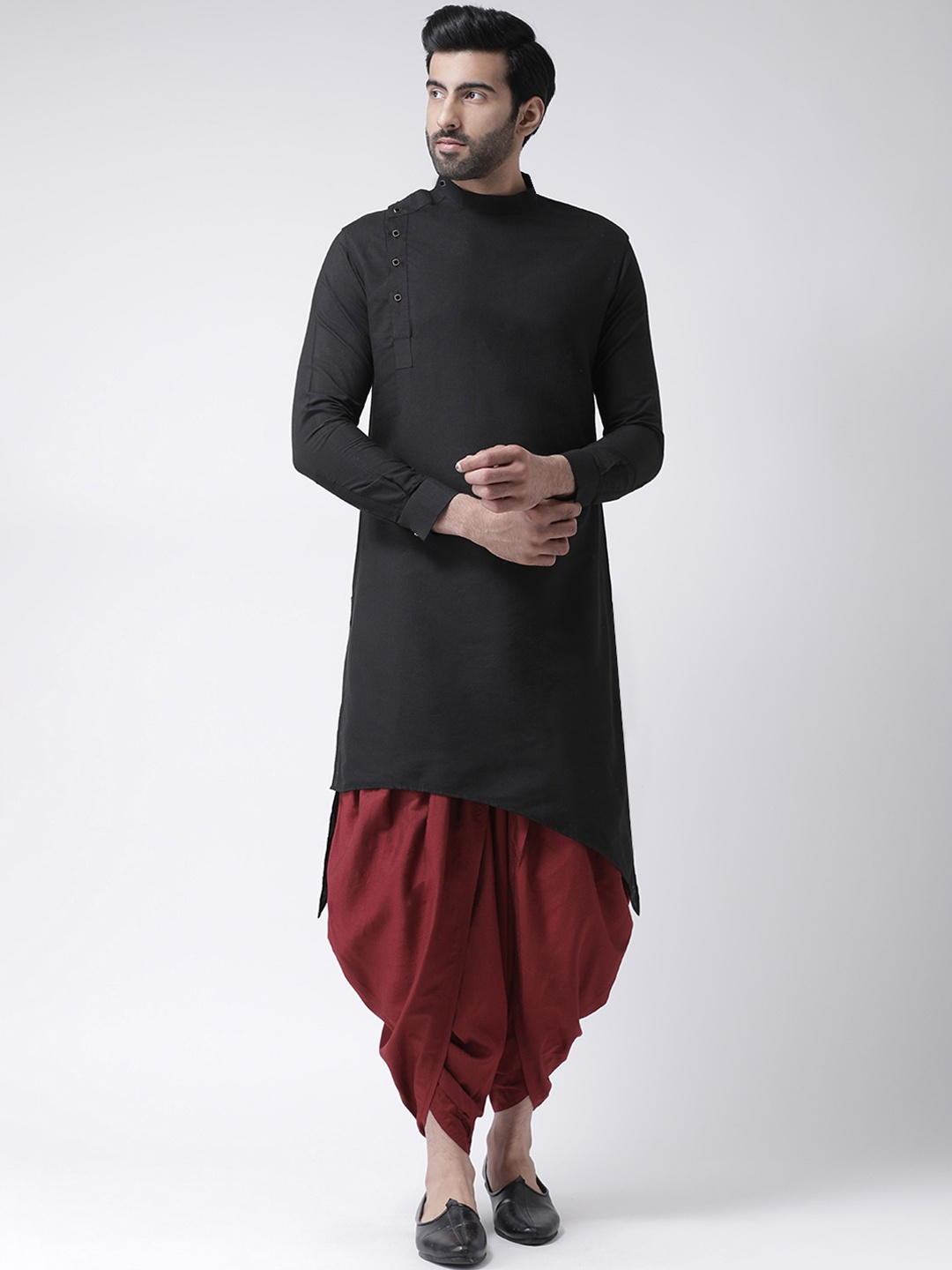 

KISAH Men Regular Fit Solid Asymmetric Kurta, Black
