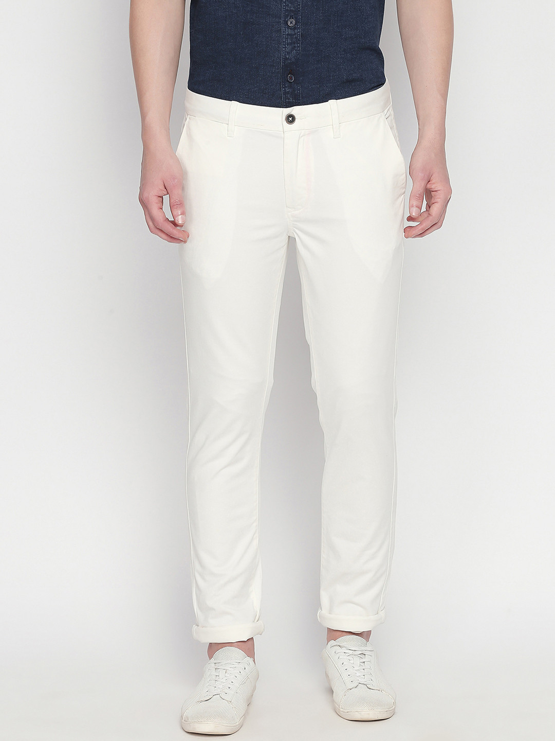 

Basics Men Off-White Tapered Fit Solid Regular Trousers