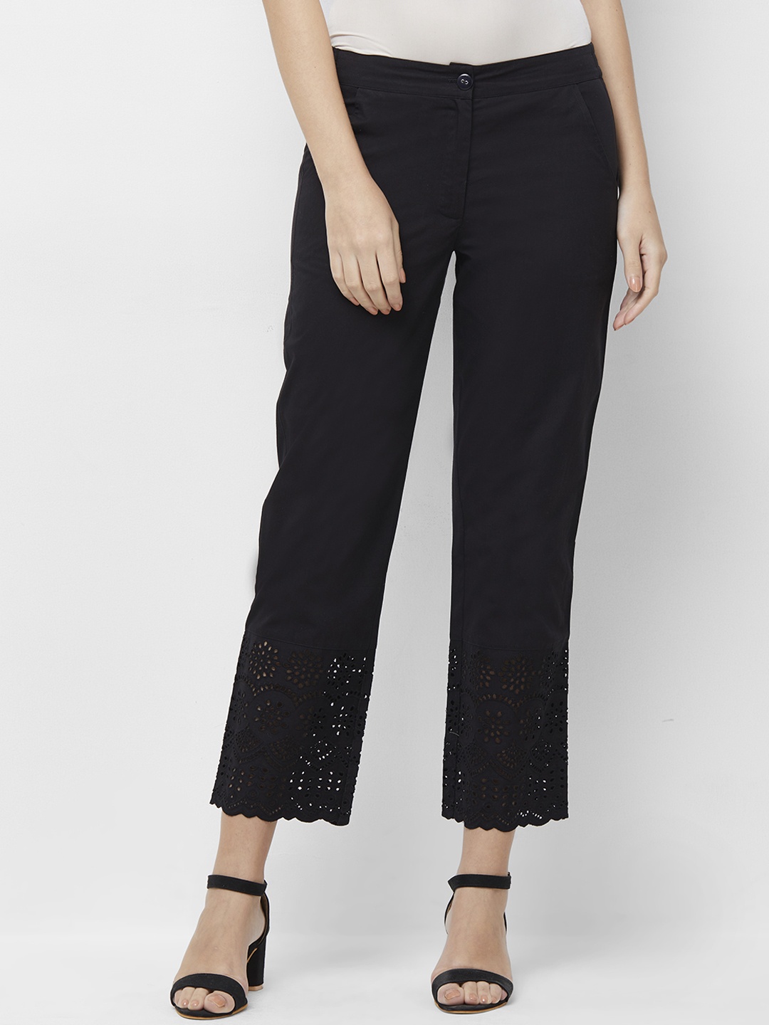 

Naari Women Black Slim Fit Solid Regular Trousers