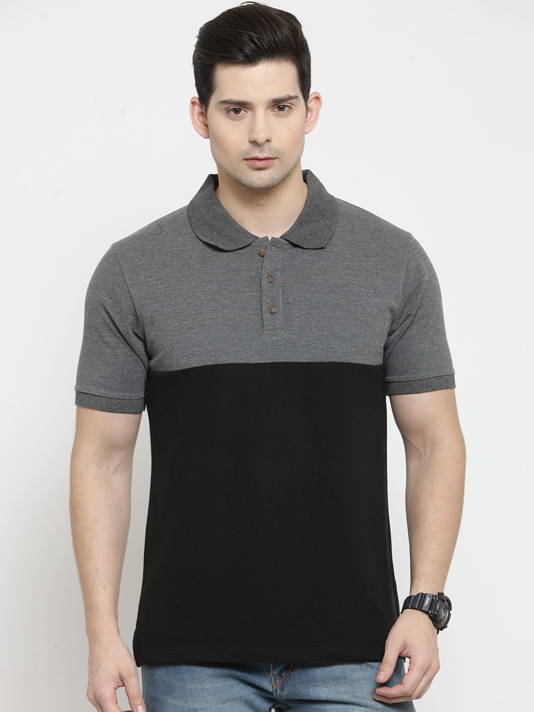 

Kalt Men Grey & Black Colourblocked Polo Collar T-shirt