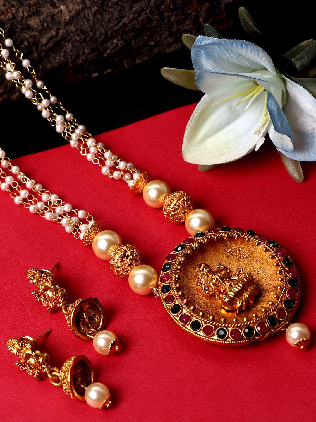 

ANIKAS CREATION Women Gold-Plated Temple Jewellery Set