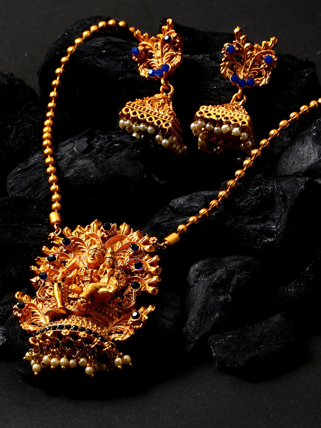 

ANIKAS CREATION Women Gold-Plated Temple Jewellery Set