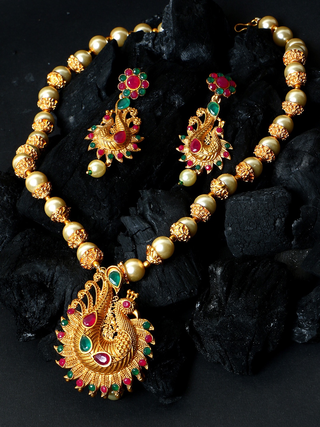 

ANIKAS CREATION Women Gold-Plated Temple Jewellery Set