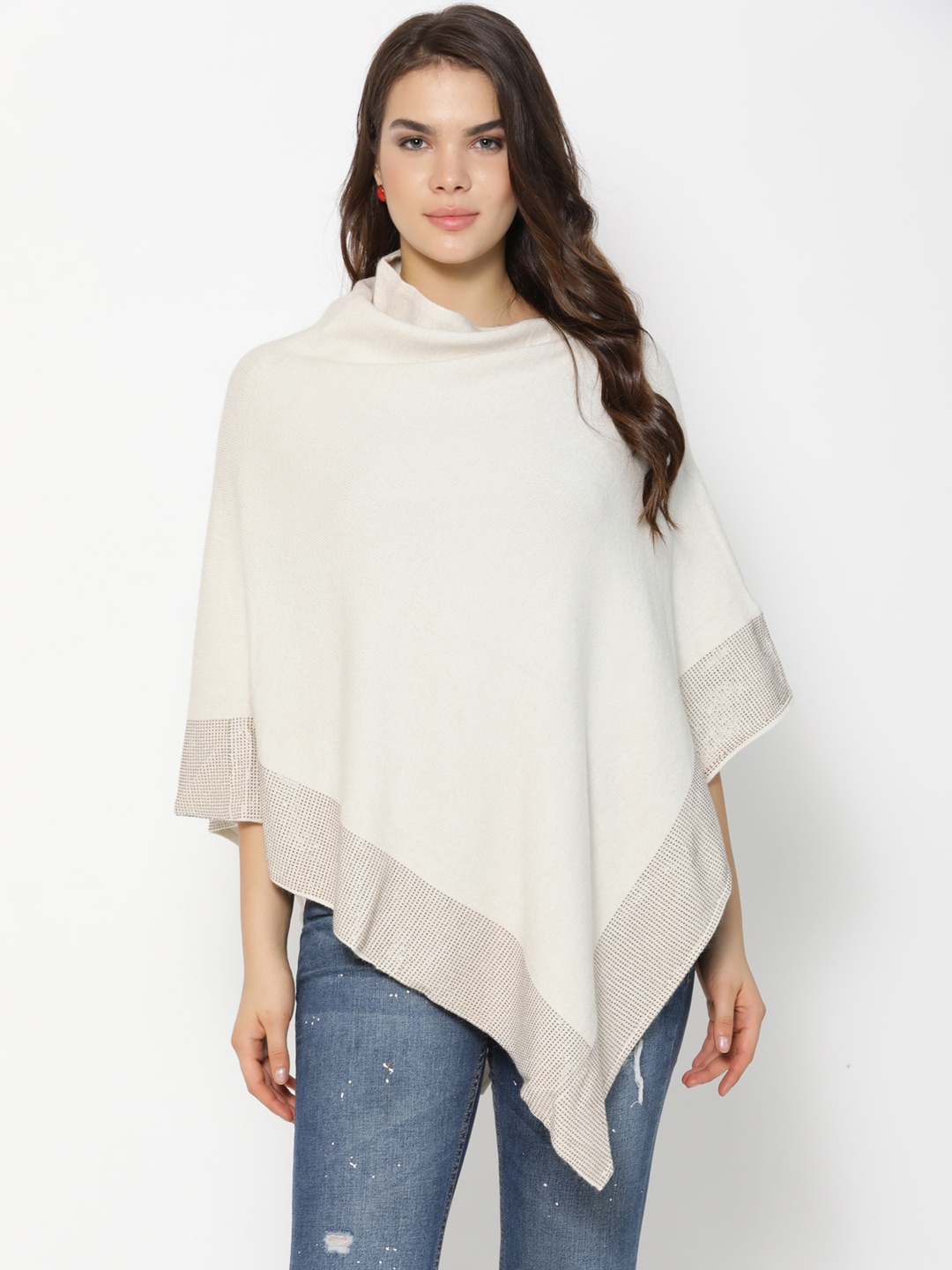

Gipsy Women Beige Solid Poncho Sweater