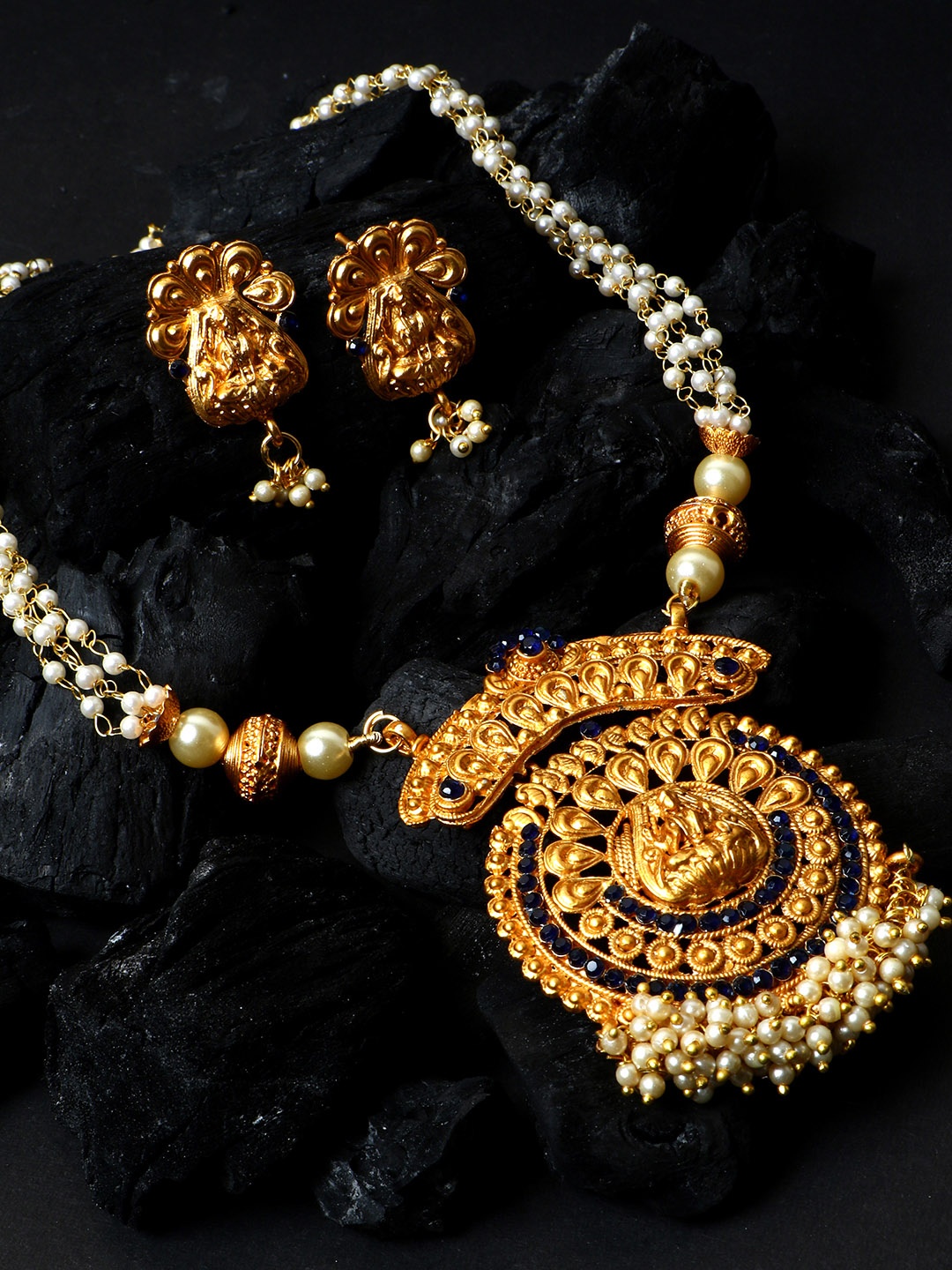 

ANIKAS CREATION Women Gold-Plated Temple Jewellery Set