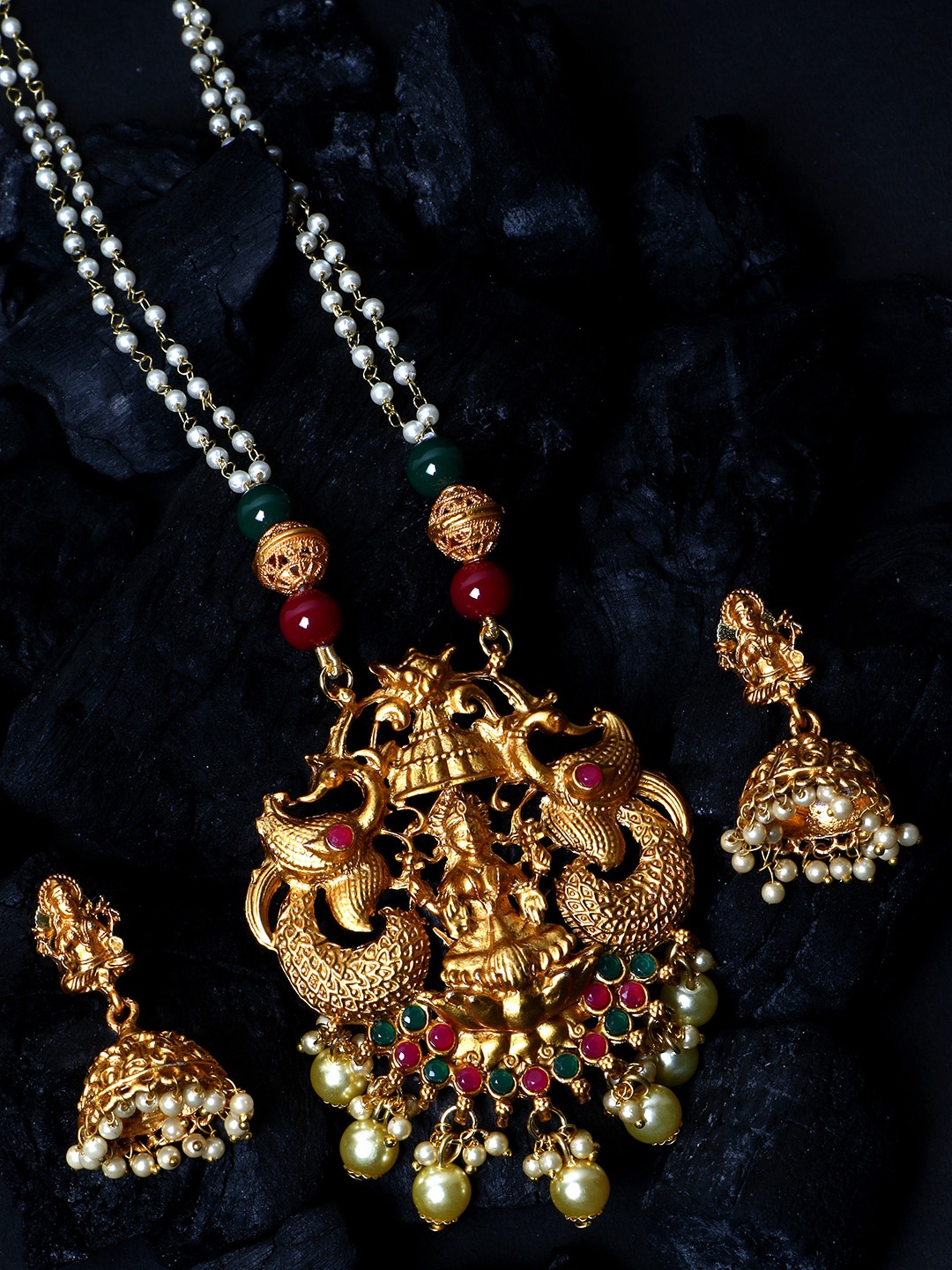 

ANIKAS CREATION Women Gold-Plated Temple Jewellery Set