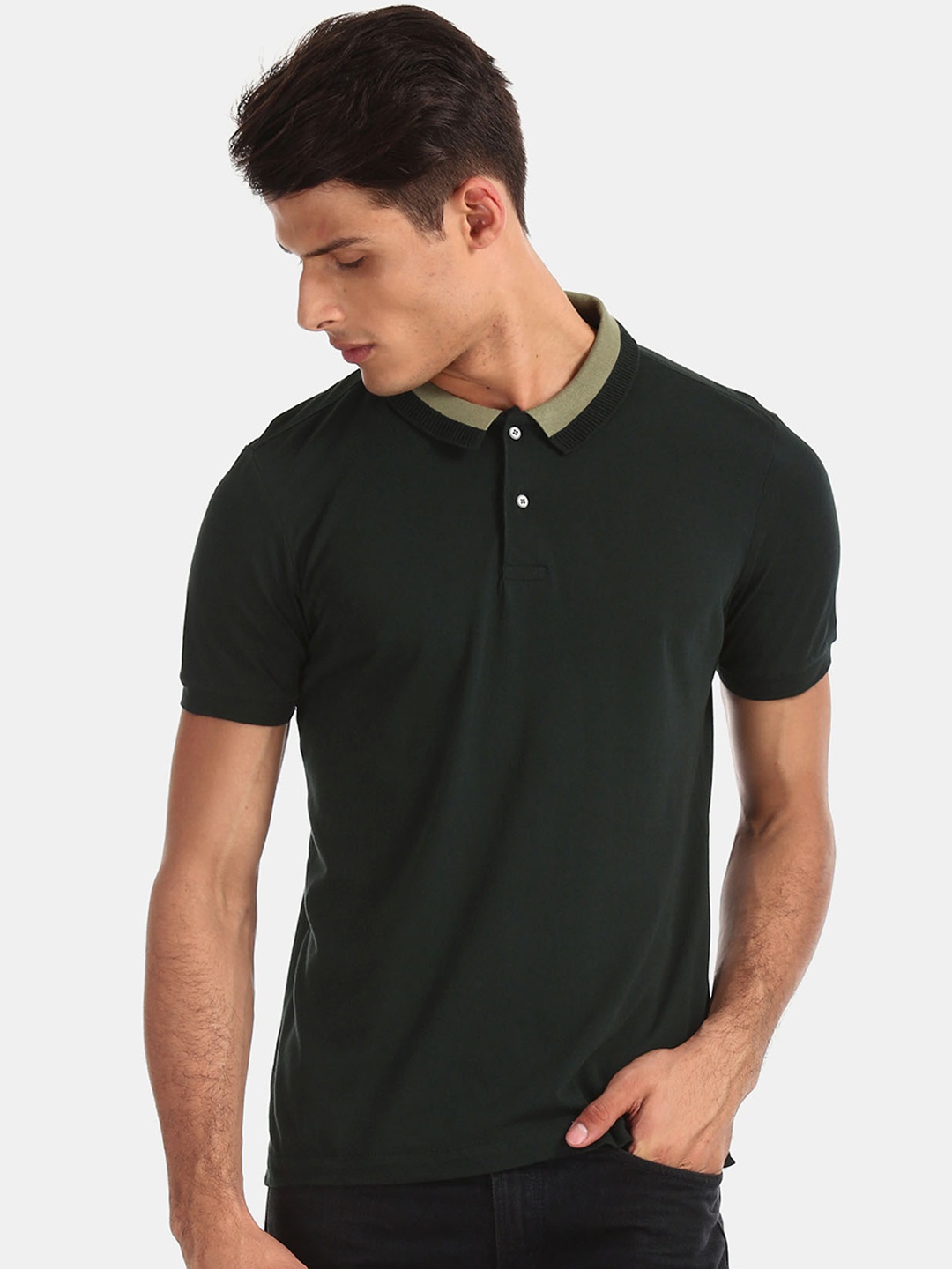 

Arrow Men Green Solid Polo Collar Pure Cotton T-shirt