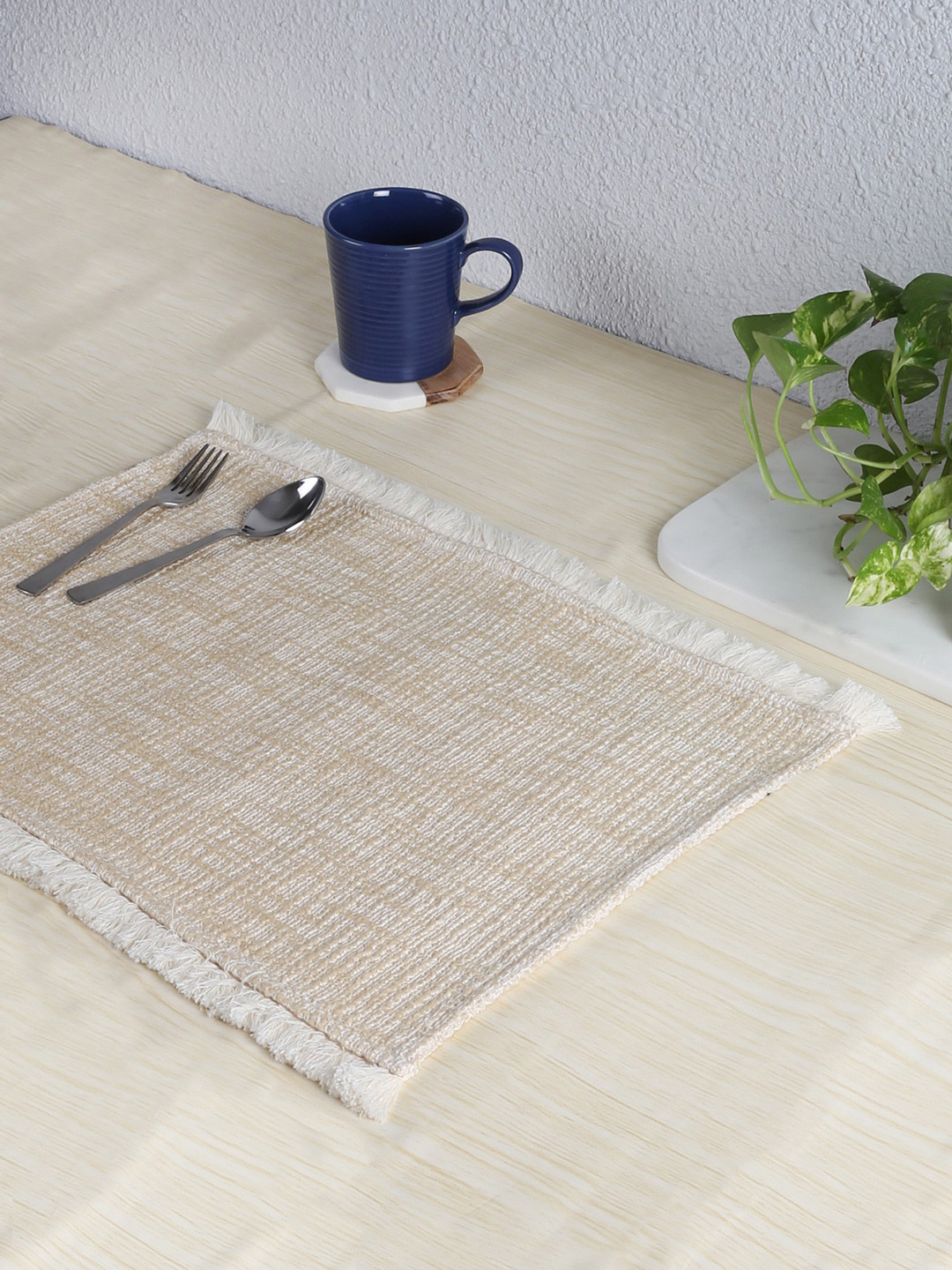 

House This Matsya Vala Set of 2 Beige Woven Design This Matsya Vala Table Placemats