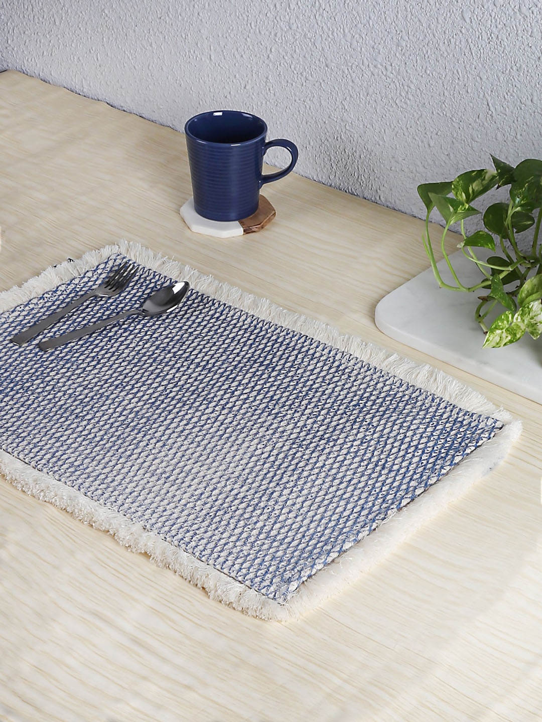 

House This Akasam Set of 2 Blue Woven Design This Akasam Table Placemats