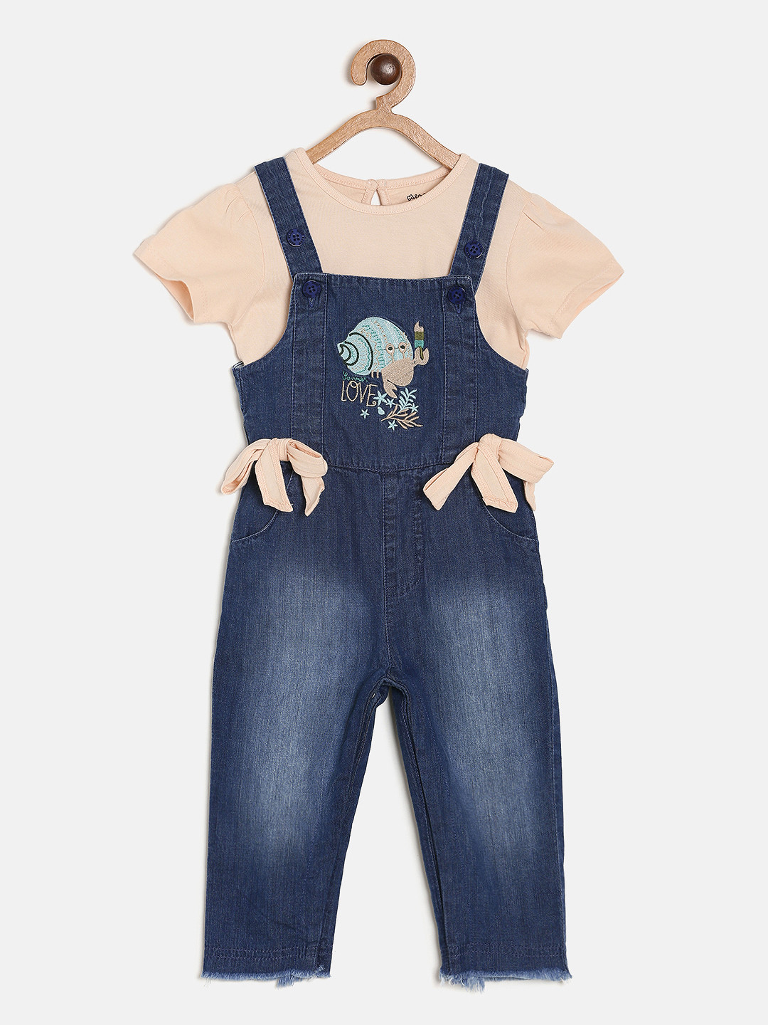 

MINI KLUB Girls Blue & Peach-Coloured Solid T-shirt with Dungaree
