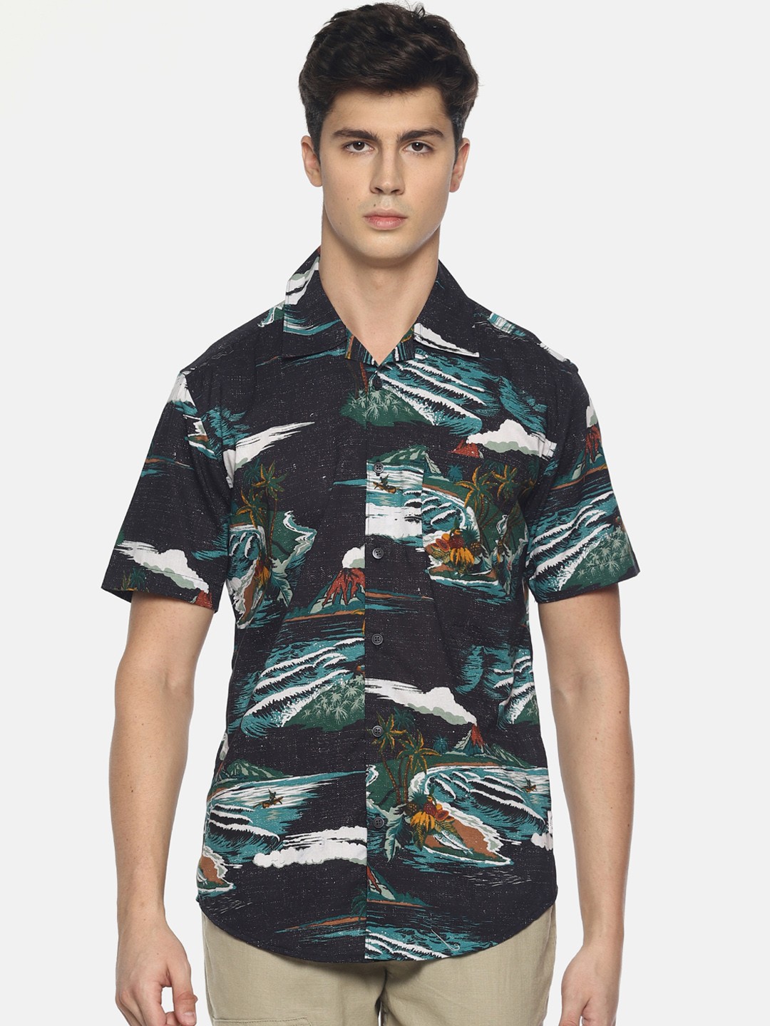 

Bene Kleed Men Black & White Slim Fit Printed Casual Shirt