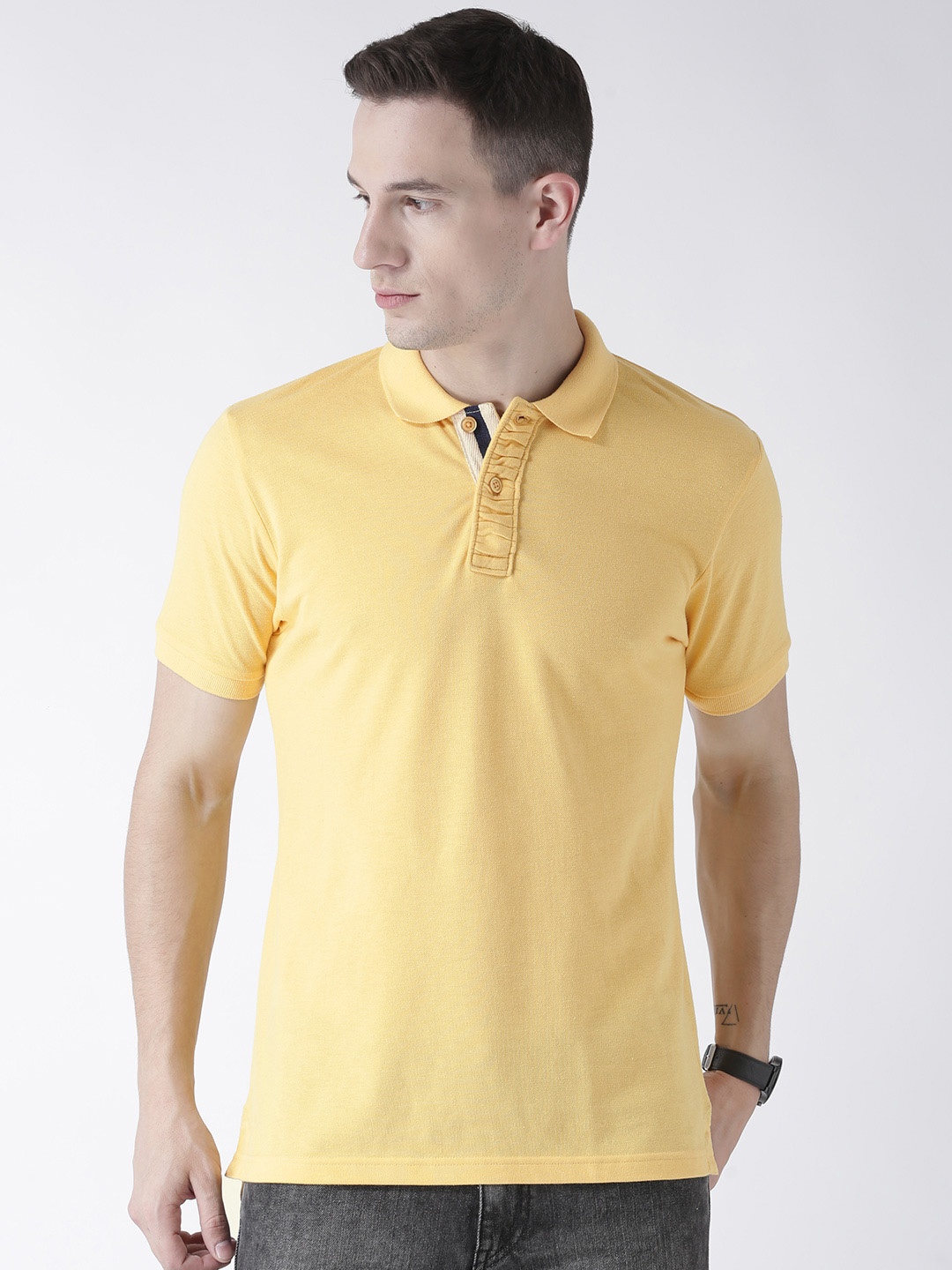 

Club York Men Yellow Solid Polo Collar T-shirt