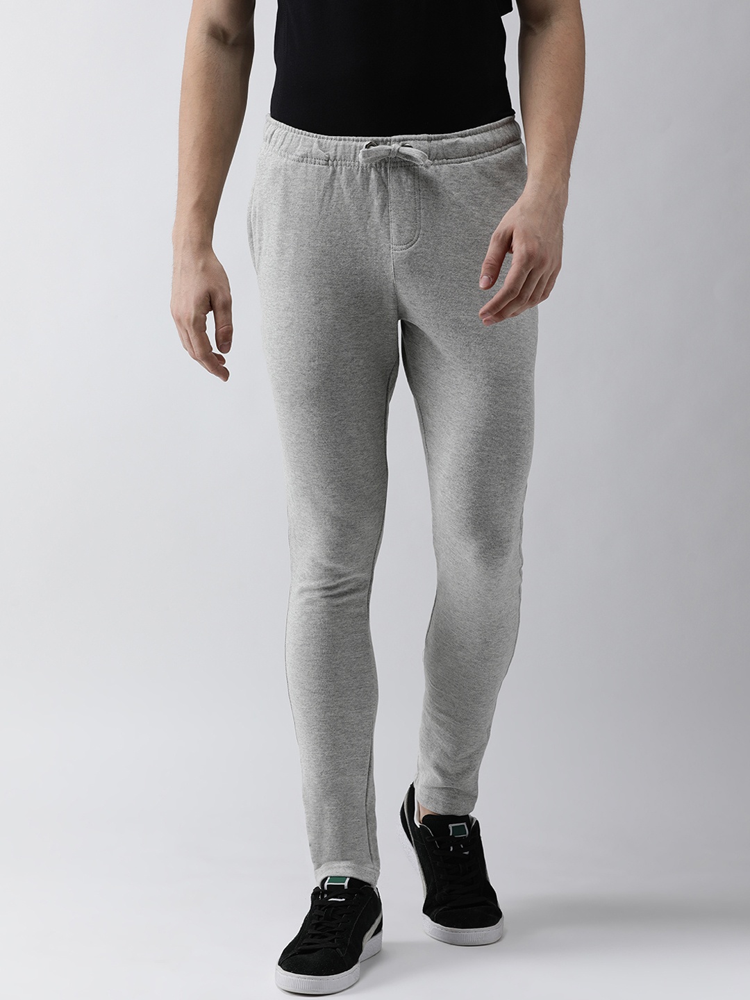 

Steenbok Men Grey Solid Slim-Fit Knitted Track Pants