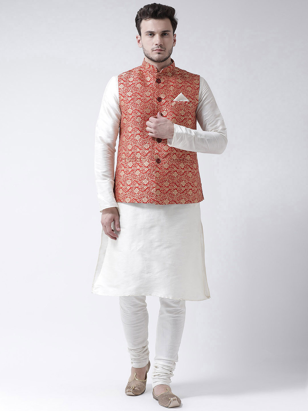 

DEYANN Men Red & Off-White Self Design Kurta with Churidar