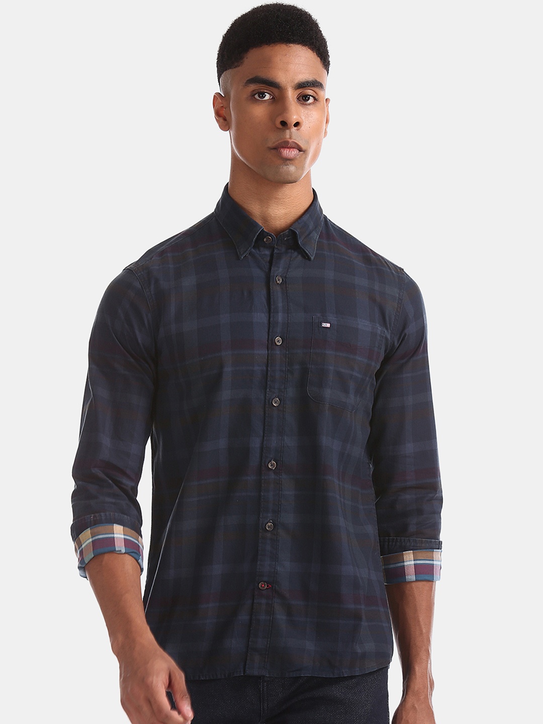 

Arrow Sport Men Navy Blue Slim Fit Checked Casual Shirt